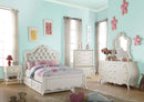 Edalene Twin Bed, Pearl Faux Leather & Pearl White Finish Acme