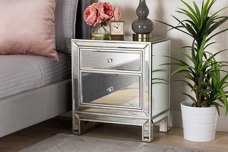 Senna Contemporary Glam and Luxe Mirrored 2-Drawer End Table