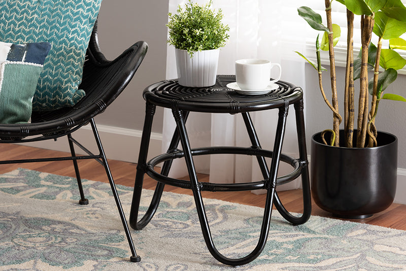 Magy Modern Bohemian Black Finished Rattan End Table