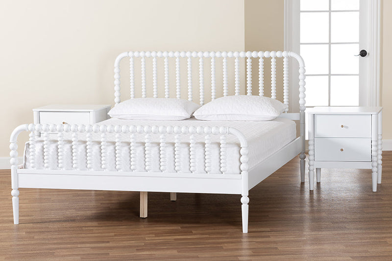 Laverne White Queen Size 3-Piece Bobbin Bedroom Set Baxton