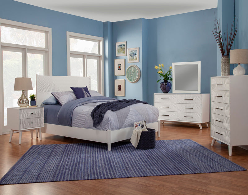Bristol Queen Panel Bed, White Alpine