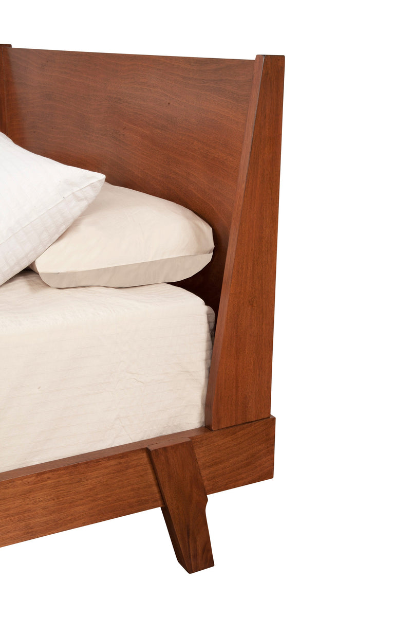 Emery Queen Platform Bed Alpine