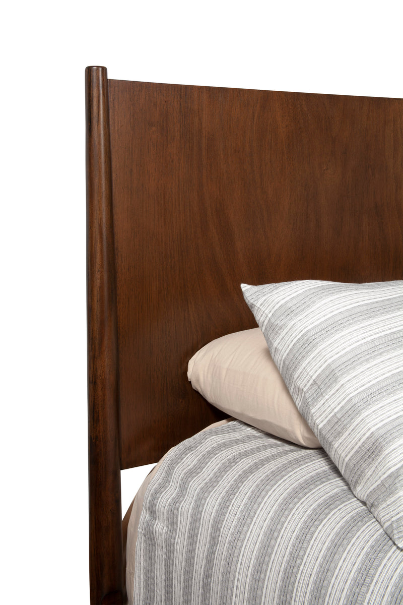 Melbourne Full Size Panel Bed, Walnut