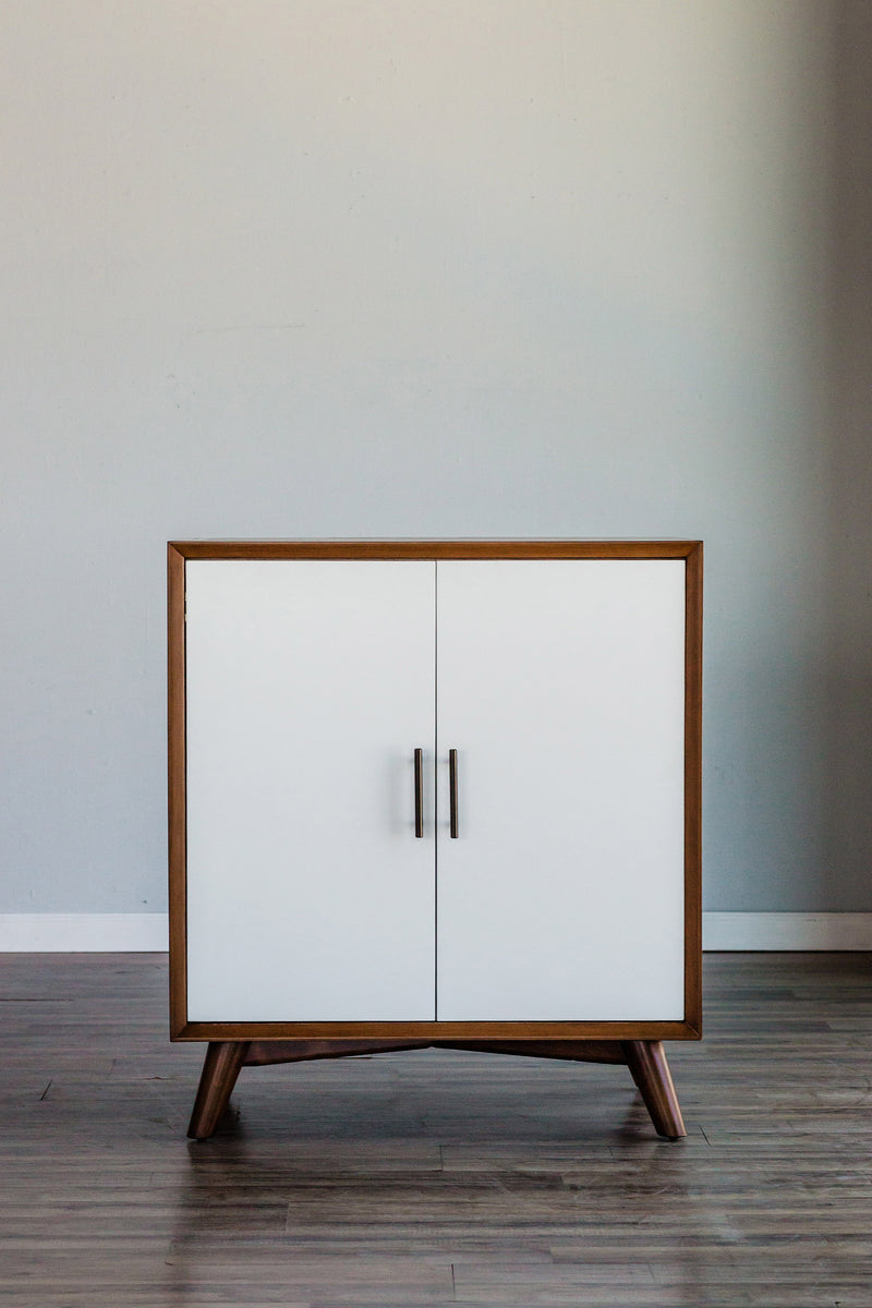 Melbourne Small Bar Cabinet, Acorn/White