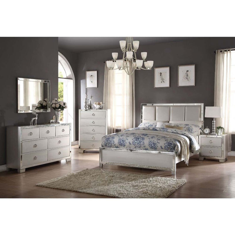 Voeville II Queen Bed, Platinum Faux Leather & Platinum Finish Acme