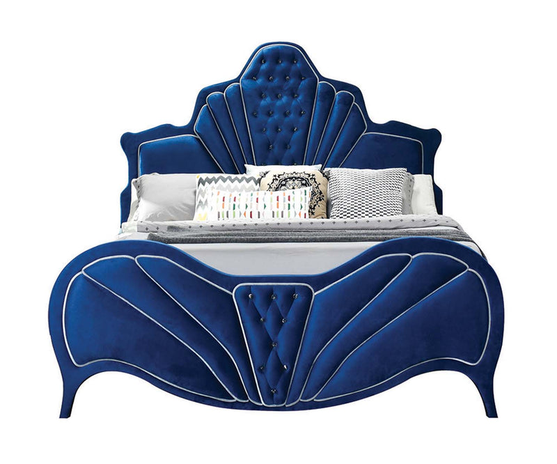 Dante King Bed, Blue Velvet Acme