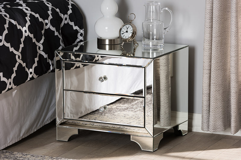 Giovanni Hollywood Regency Glamour Style Mirrored 2-Drawer End Table