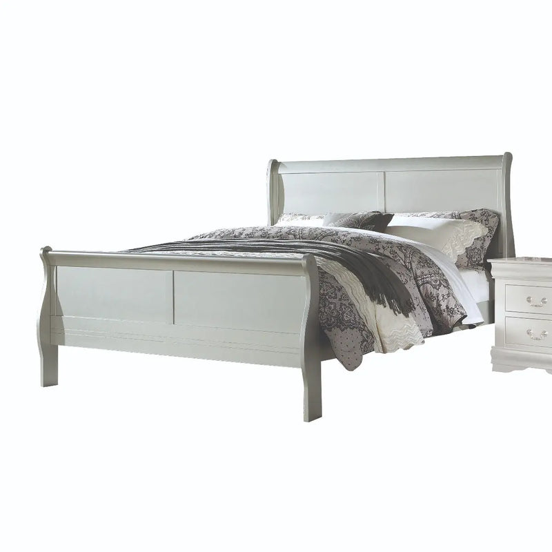 Brylee King Sleigh Bed, Platinum iHome Studio